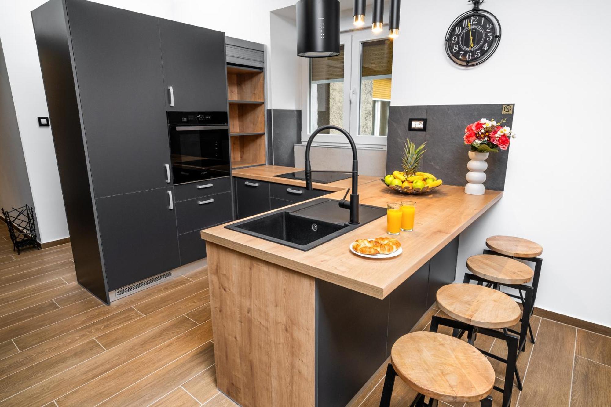 Atelier Apartments Рийека Екстериор снимка
